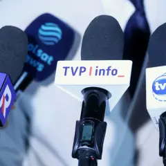 Mikrofony Polsat News, TVP Info, TVN24 i R. Delta Media Player może transmitować kanały informacyjne.