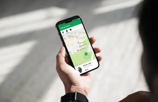 Jak namierzyć zgubiony telefon za darmo? Aplikacja "Find My Device" na smartfonie pokazuje lokalizację zgubionego zegarka.